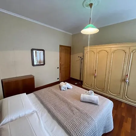 Domus St Peter 아파트